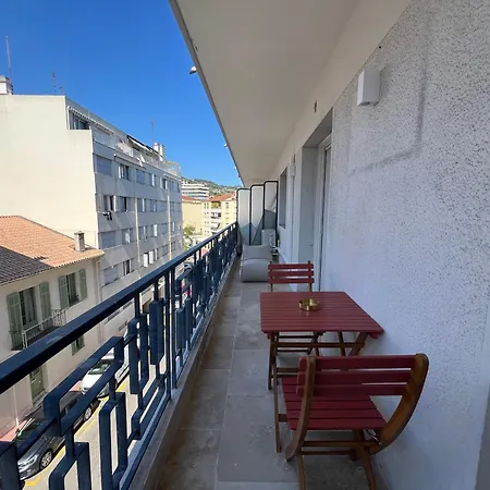 Premium With Balcony In The Heart Of شقة *
